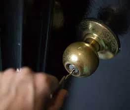 Forest Hill TX Locksmith Store Forest Hill, TX 817-898-7066 Forest Hill TX Locksmith Store Forest Hill, TX 817-898-7066 - Key-Broke-In-Lock